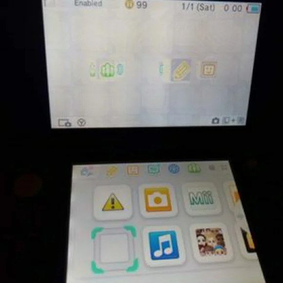 Nintendo 3ds xl galaxy style slightly used - Picture 3 of 4